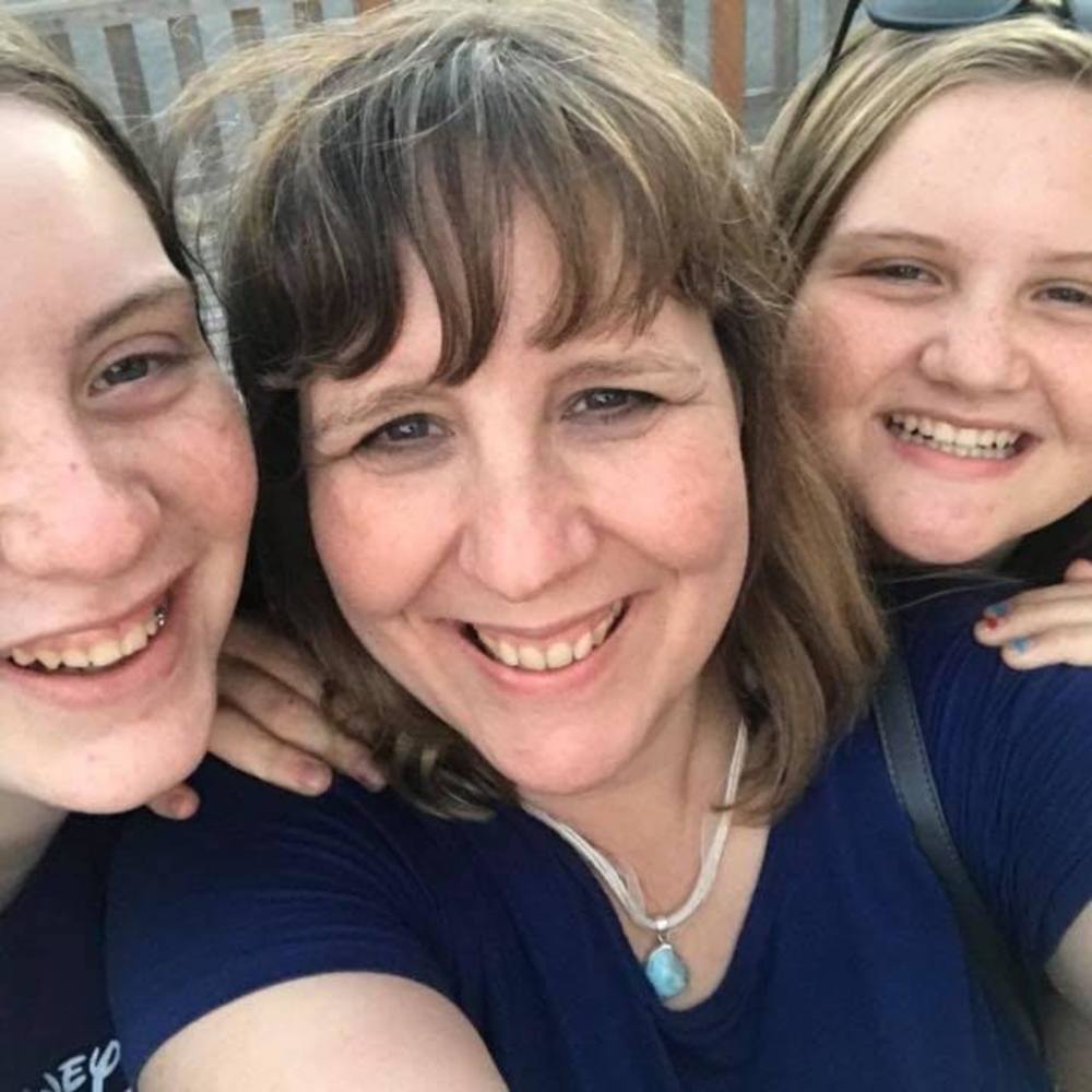 Meet your Posher, Lisa